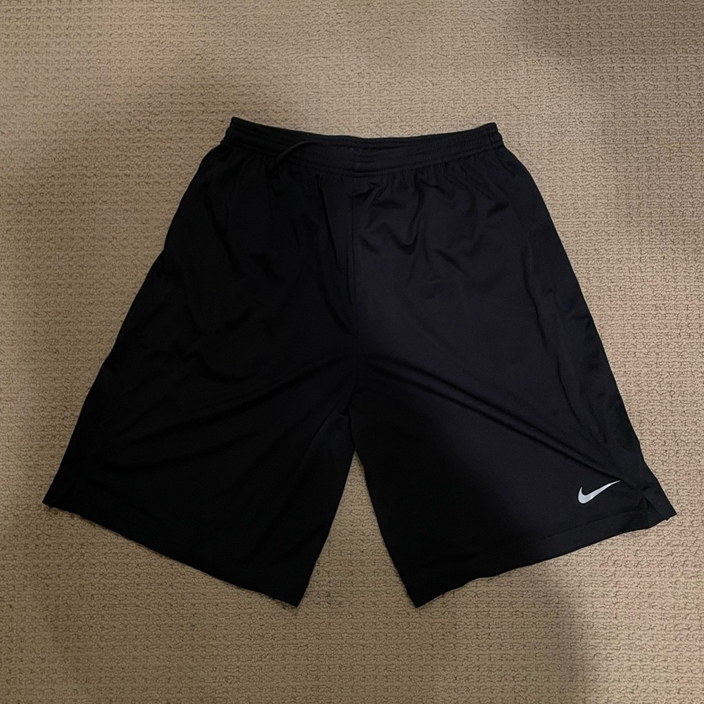 Nike Dri-Fit Shorts, size Medium